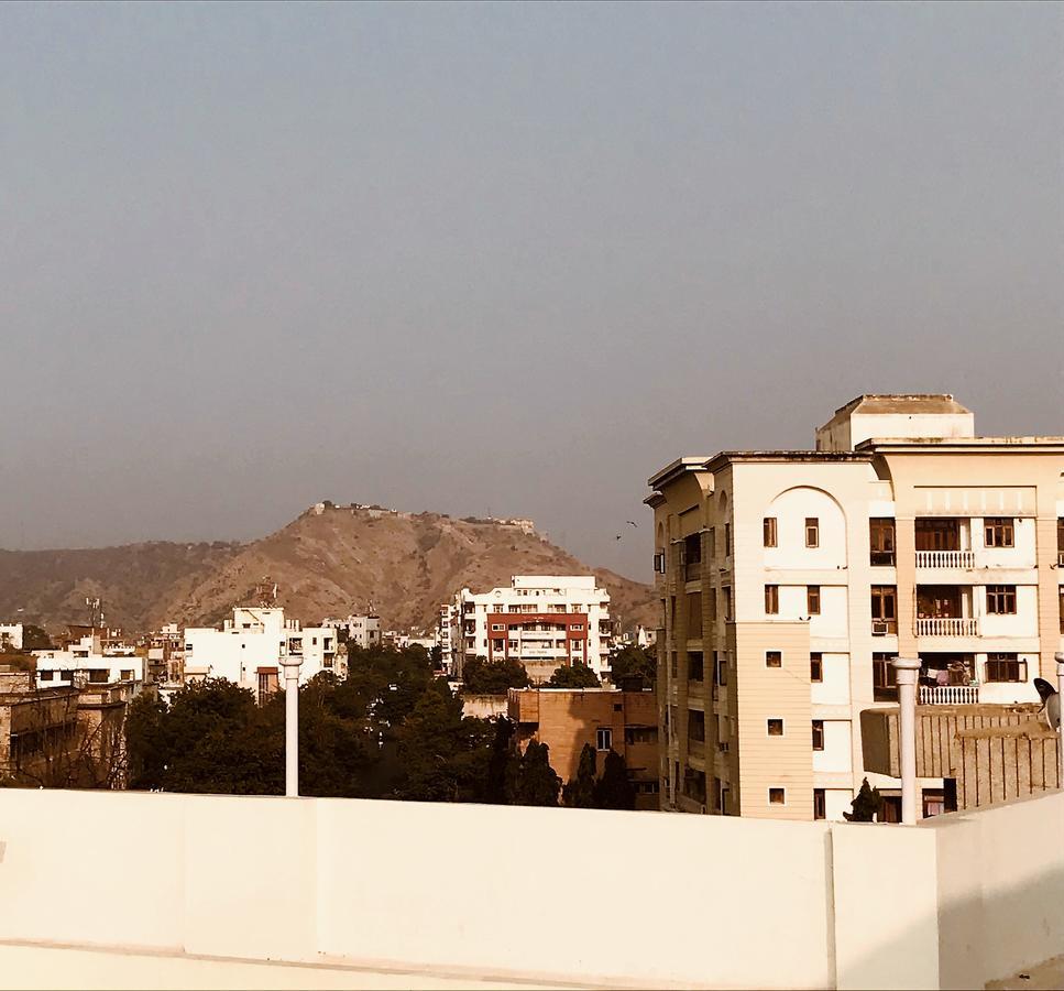 Neverland Hostel Jaipur Bagian luar foto